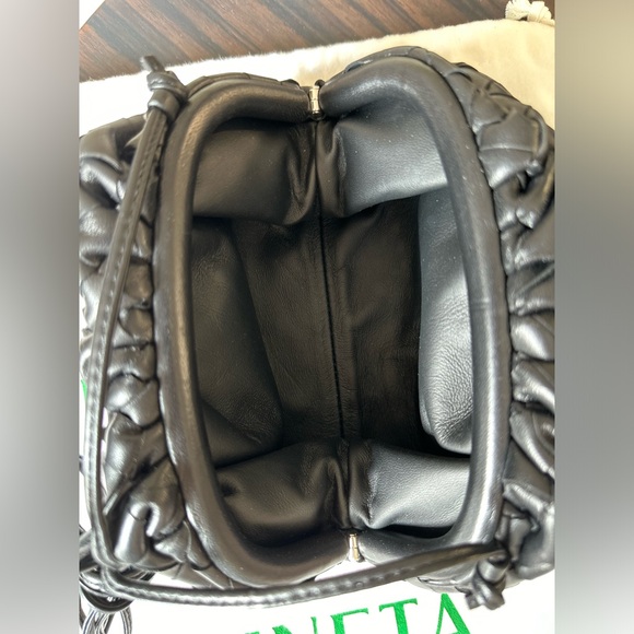BOTTEGA VENETA mini pouch. Black intrecciato leather. - Picture 2 of 11